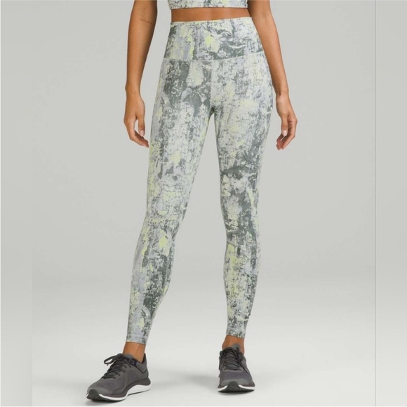 Lululemon wundertrain leggings size 6 - Picture 2 of 4